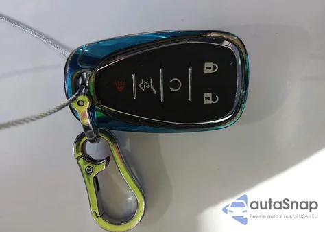 2018 Chevrolet Equinox Premier z USA, uszkodzony, nr VIN 3GNAXMEV4JS525432